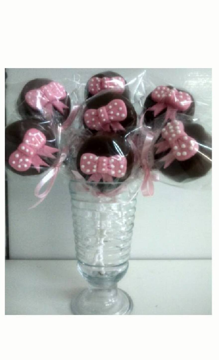 CAKE POP PERSONALIZADO LAÇO