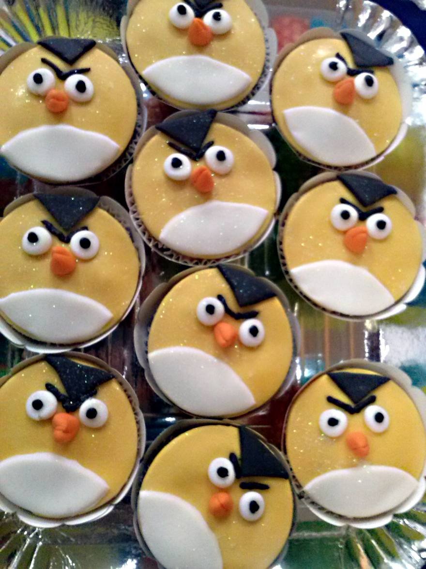 CUPCAKE PERSONALIZADO ANGRY BIRDS