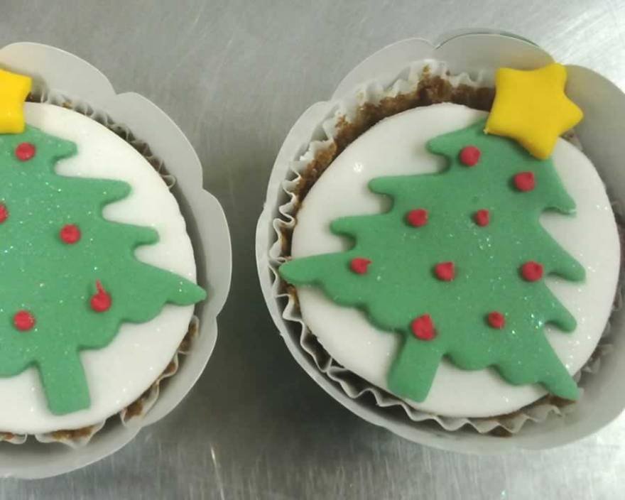 CUPCAKE PERSONALIZADO NATAL