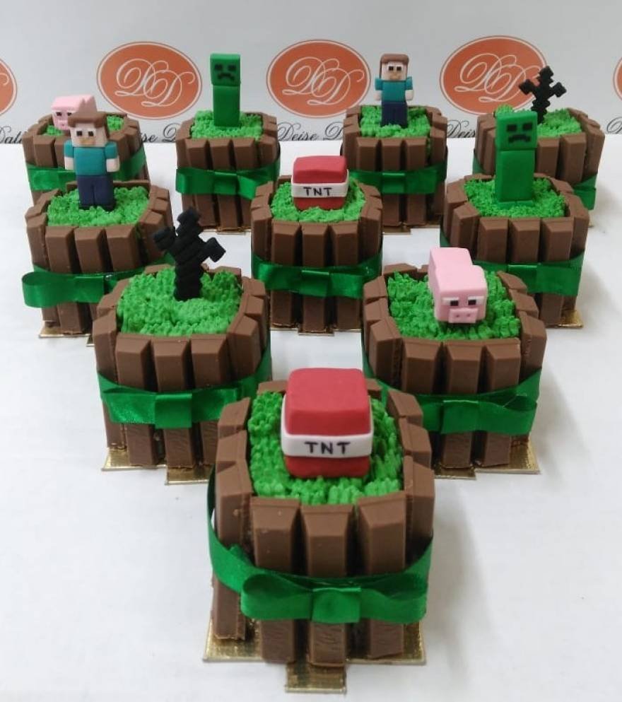 Lilica Bolos Decorados: Bolo Kit Kat Minecraft