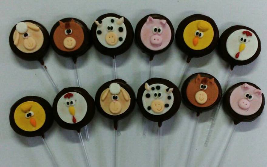 CAKE POP PERSONALIZADO FAZENDINHA