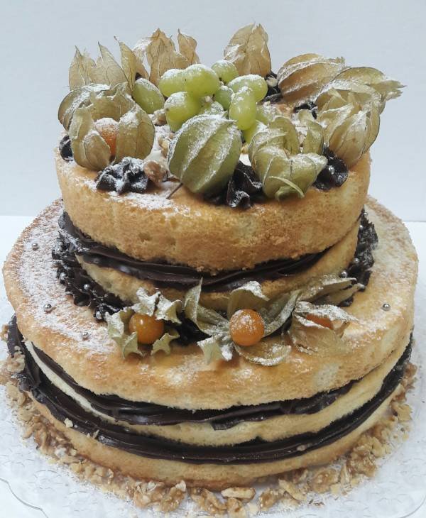 Naked Cake