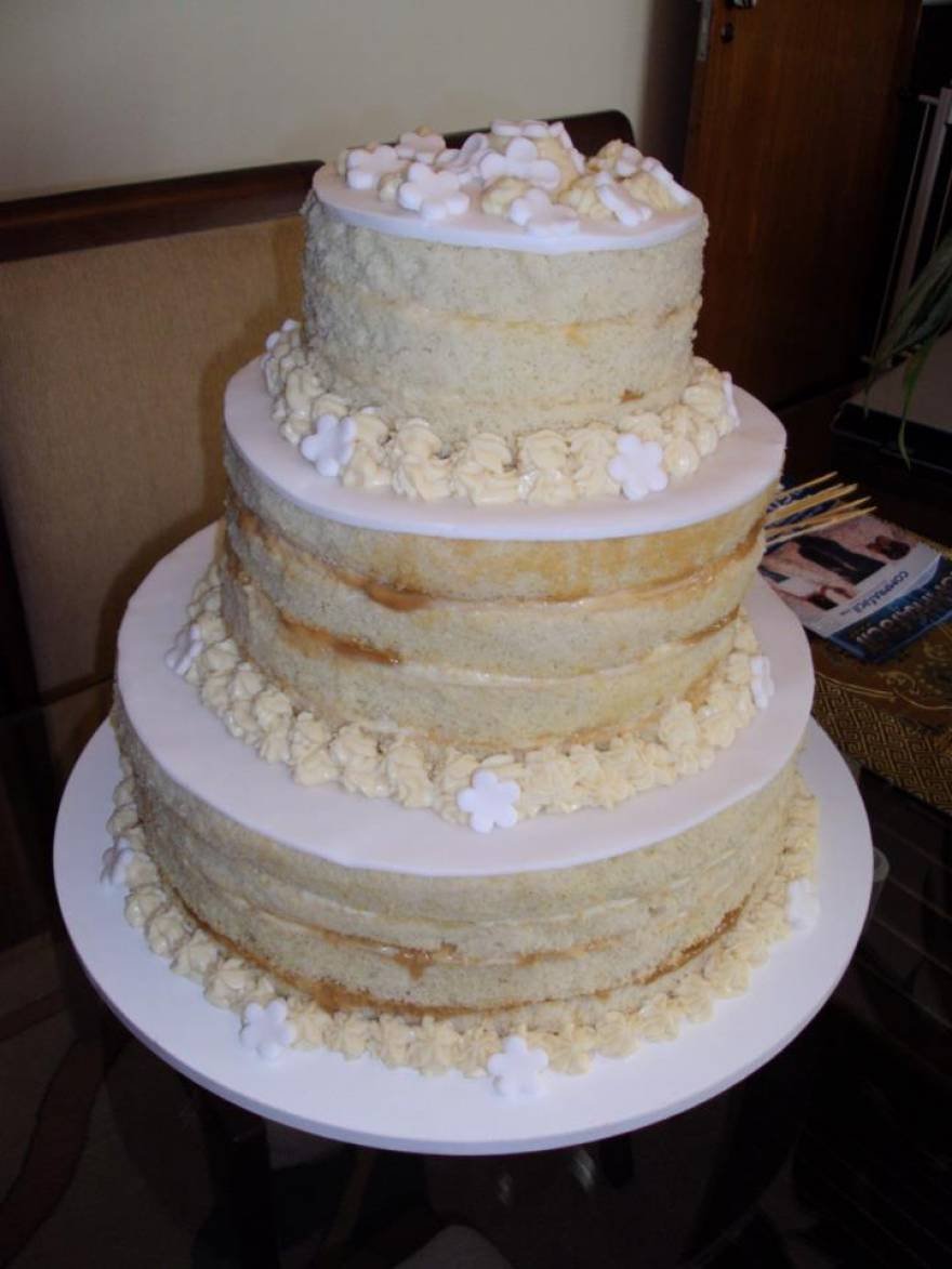 Naked Cake