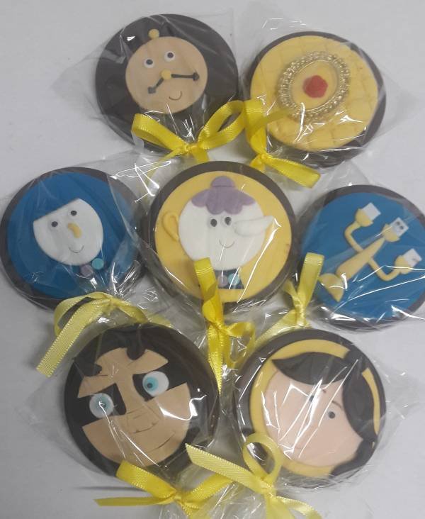 PIRULITO PERSONALIZADO BELA E A FERA