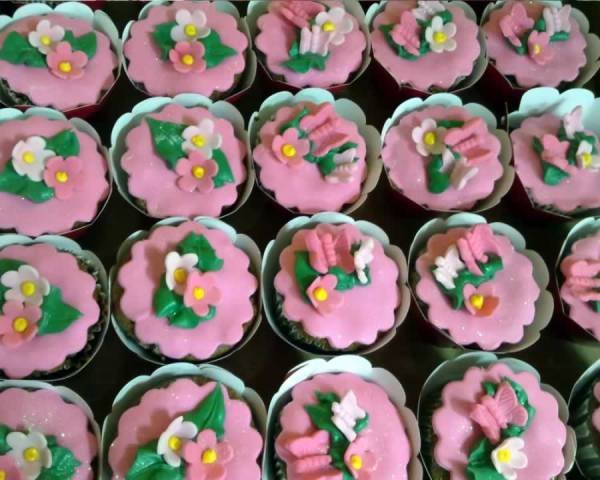 CUPCAKE PERSONALIZADO  JARDIM