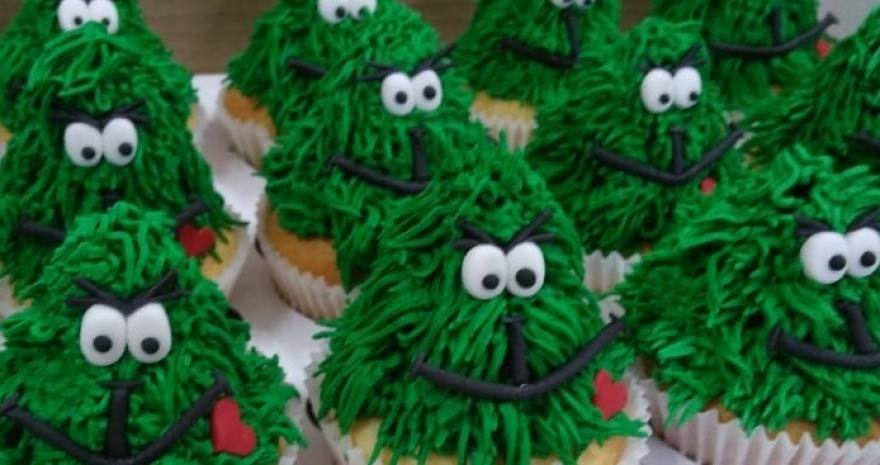 CUPCAKE PERSONALIZADO GRINCH